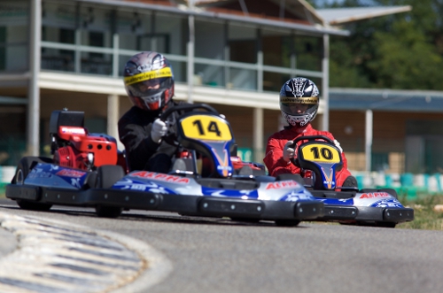 Stage pilotage karting, besseges hébergement